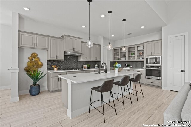 Image 7 of 21 For 421 Canyon Live Oak