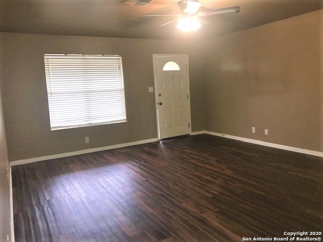 Image 8 of 13 For 168 Plainview
