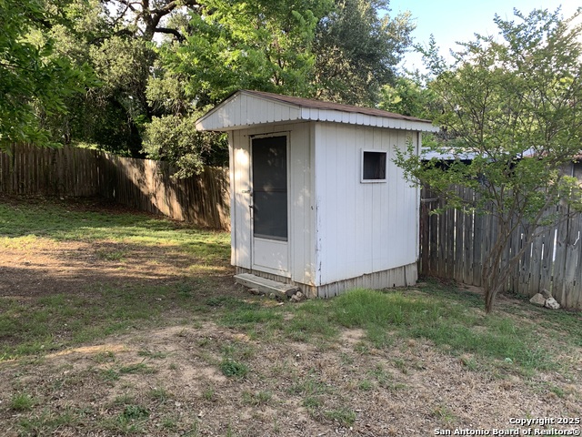 Image 11 of 33 For 111 Valley View St.