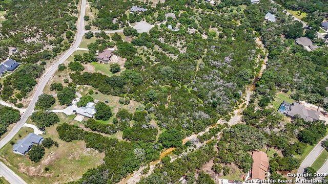 Listing photo id 23 for 178 & 179 Pr 1740