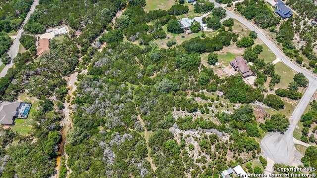 Listing photo id 31 for 178 & 179 Pr 1740