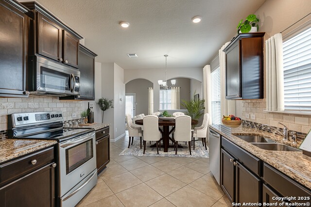 Image 9 of 29 For 2307 Clover Ridge