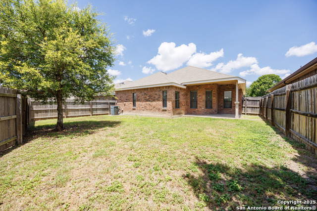 Image 31 of 35 For 8134 Grissom Trails