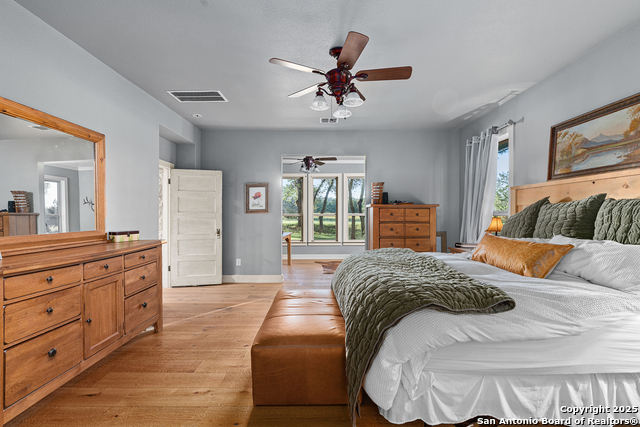 Image 22 of 42 For 31390 Stahl  
