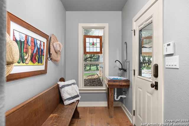 Image 3 of 42 For 31390 Stahl  