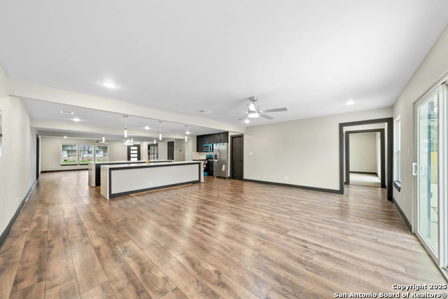 Image 11 of 23 For 2643 Gramercy W