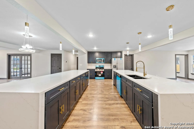 Image 4 of 23 For 2643 Gramercy W