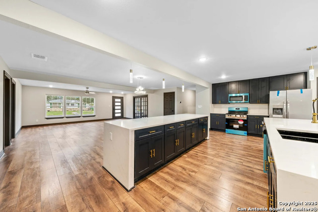 Image 6 of 23 For 2643 Gramercy W