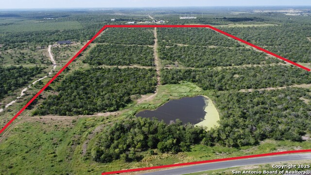 Details for 5324 County Road 4514, Devine, TX 78016