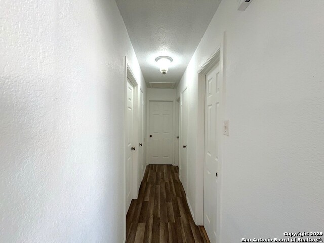 Image 23 of 40 For 9202 Silver Hill St
