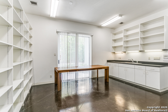 Image 16 of 36 For 130 Barilla Place