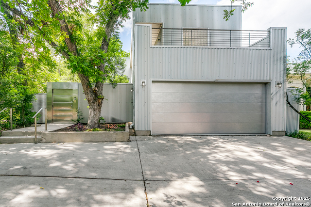 Image 2 of 36 For 130 Barilla Place