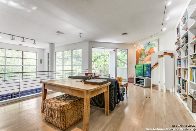 Image 23 of 36 For 130 Barilla Place