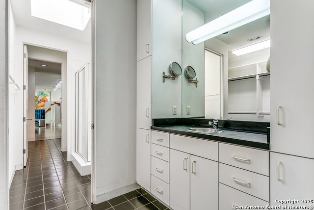 Image 24 of 36 For 130 Barilla Place