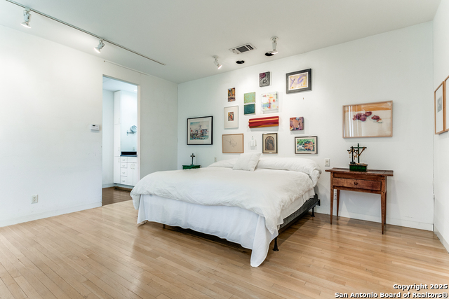 Image 27 of 36 For 130 Barilla Place