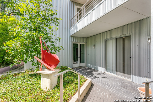 Image 5 of 36 For 130 Barilla Place