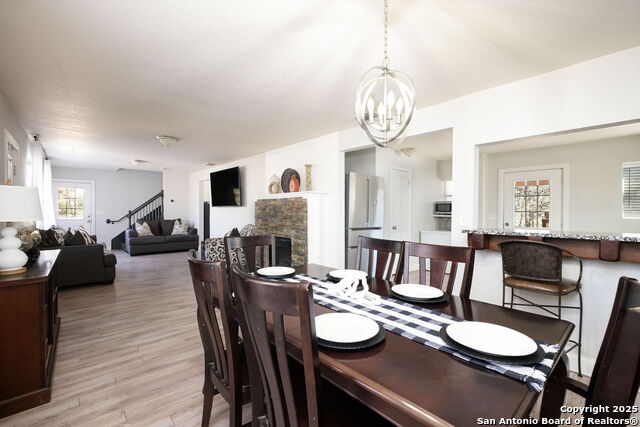 Image 11 of 31 For 227 Shady Oaks Dr