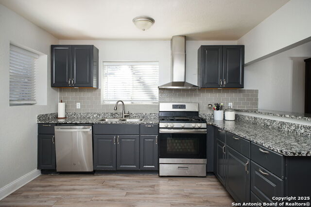Image 14 of 31 For 227 Shady Oaks Dr