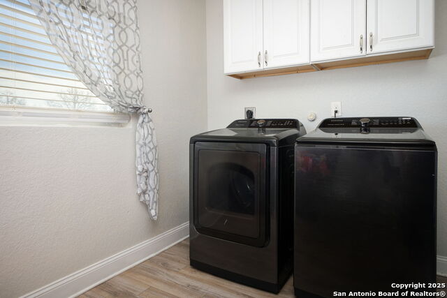 Image 22 of 31 For 227 Shady Oaks Dr