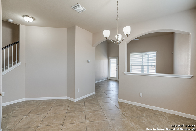 Image 12 of 35 For 2307 Clover Ridge