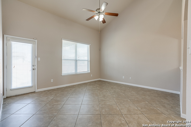 Image 13 of 35 For 2307 Clover Ridge