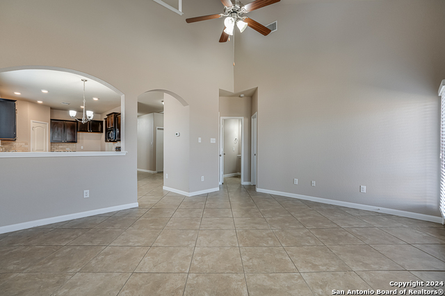 Image 17 of 35 For 2307 Clover Ridge