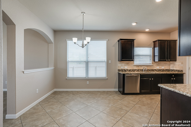 Image 7 of 35 For 2307 Clover Ridge