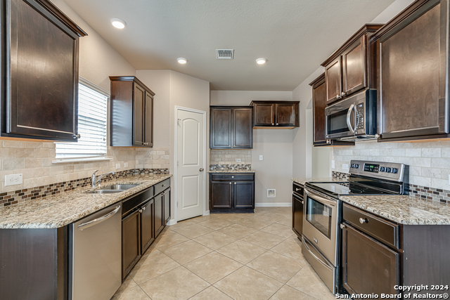 Image 9 of 35 For 2307 Clover Ridge