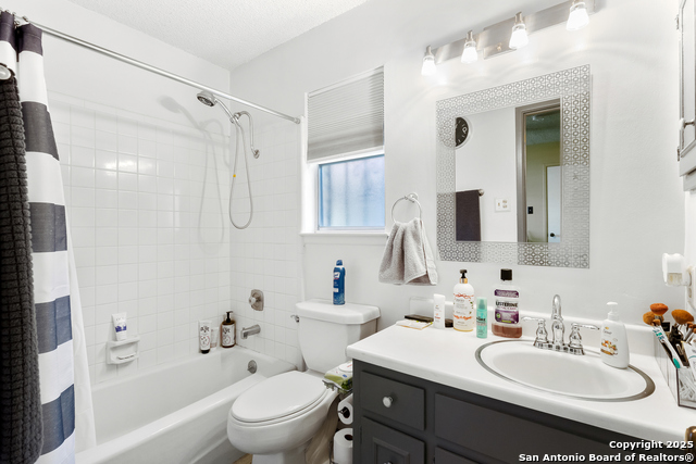 Image 17 of 20 For 5215 Vinecrest
