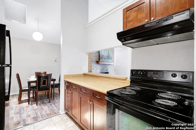 Image 10 of 48 For 6310 Worchester Knolls