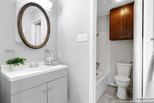 Image 22 of 48 For 6310 Worchester Knolls