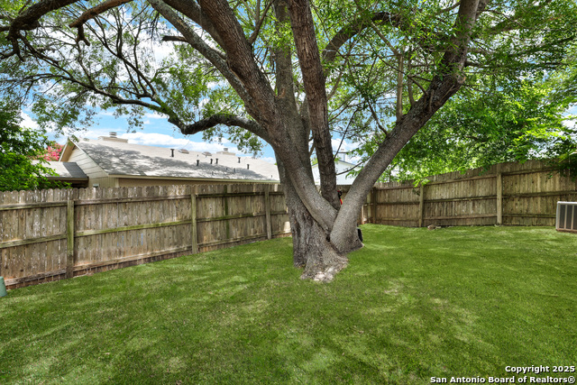 Image 24 of 48 For 6310 Worchester Knolls