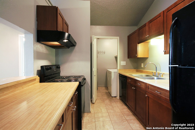 Image 30 of 48 For 6310 Worchester Knolls