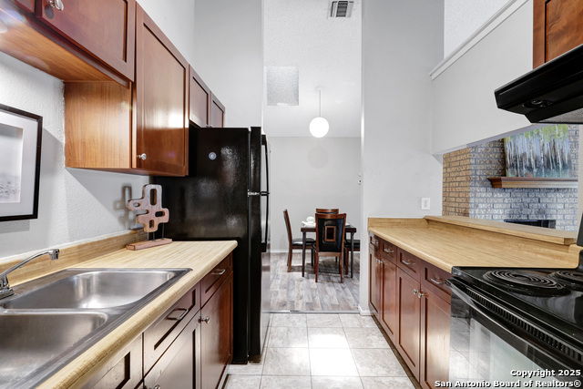 Image 7 of 48 For 6310 Worchester Knolls