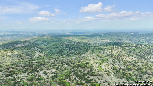 Listing photo id 0 for 830 Dunners Mountain Drive