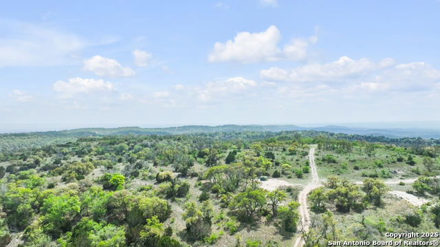 Listing photo id 2 for 830 Dunners Mountain Drive