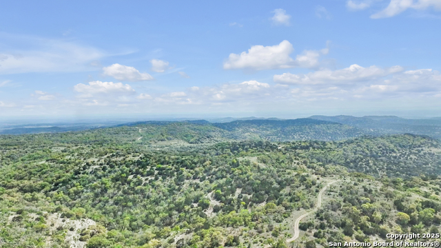 Listing photo id 5 for 830 Dunners Mountain Drive