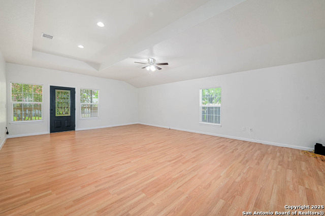 Listing photo id 8 for 111 Bailey