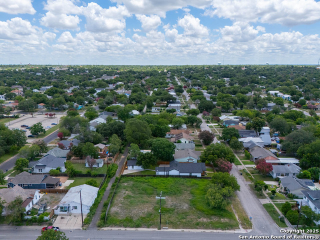 Listing photo id 37 for 111 Bailey