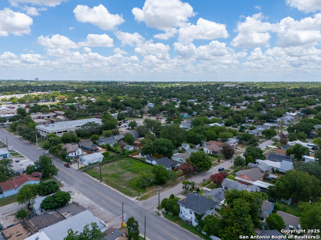 Listing photo id 39 for 111 Bailey