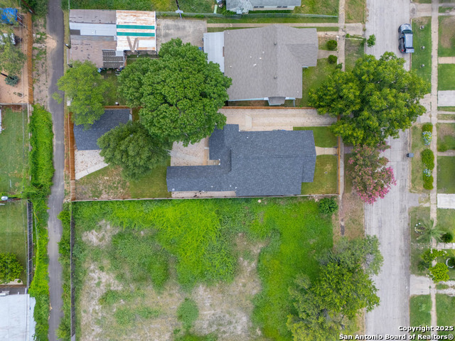 Listing photo id 41 for 111 Bailey