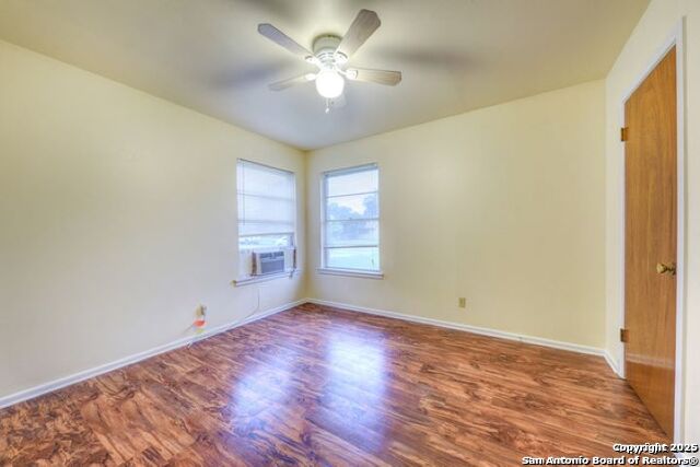 Image 11 of 16 For 4523 Tropical Drive
