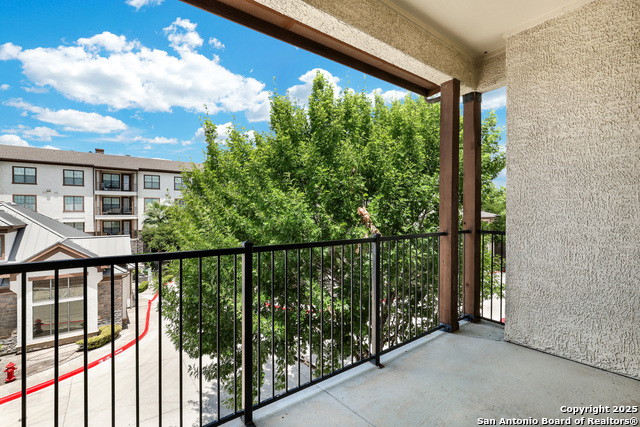 Image 24 of 34 For 7342 Oak Manor Dr  4307