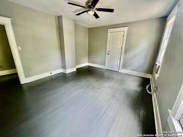 Image 6 of 10 For 215 Wilkens Ave  3