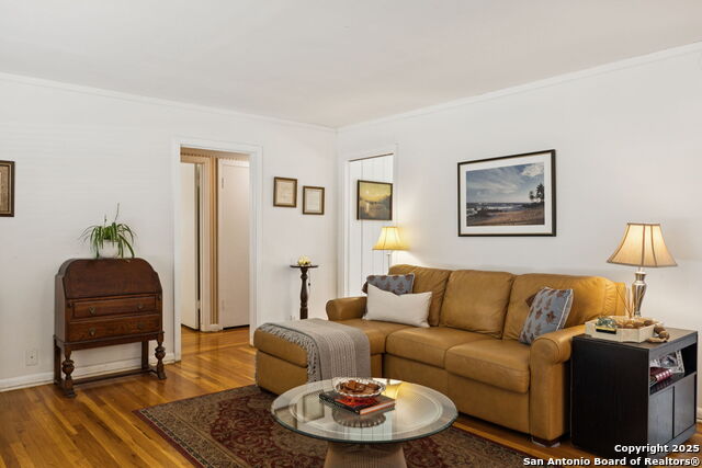 Image 11 of 50 For 740 Morningside