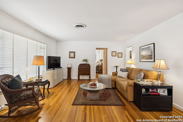 Image 9 of 50 For 740 Morningside