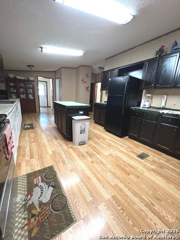 Image 3 of 19 For 475 4th  