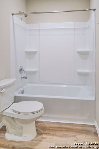 Image 14 of 27 For 482 Abigail  