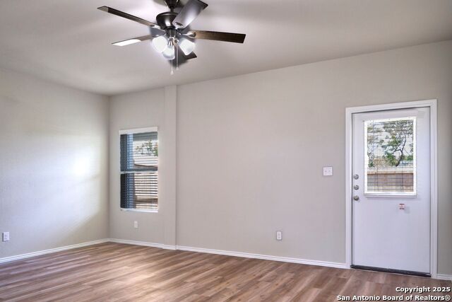 Image 5 of 27 For 482 Abigail  