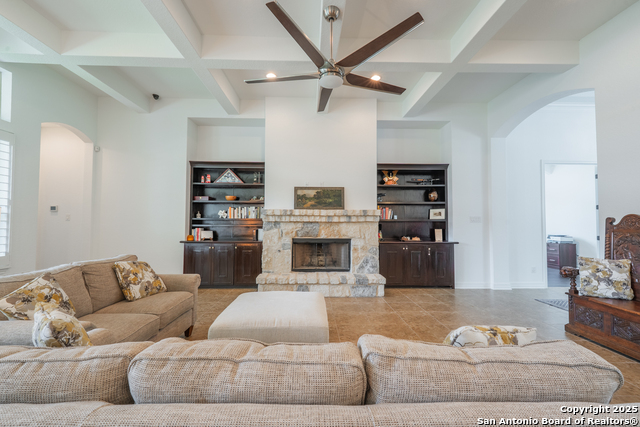 Listing photo id 12 for 3715 Coggeshall